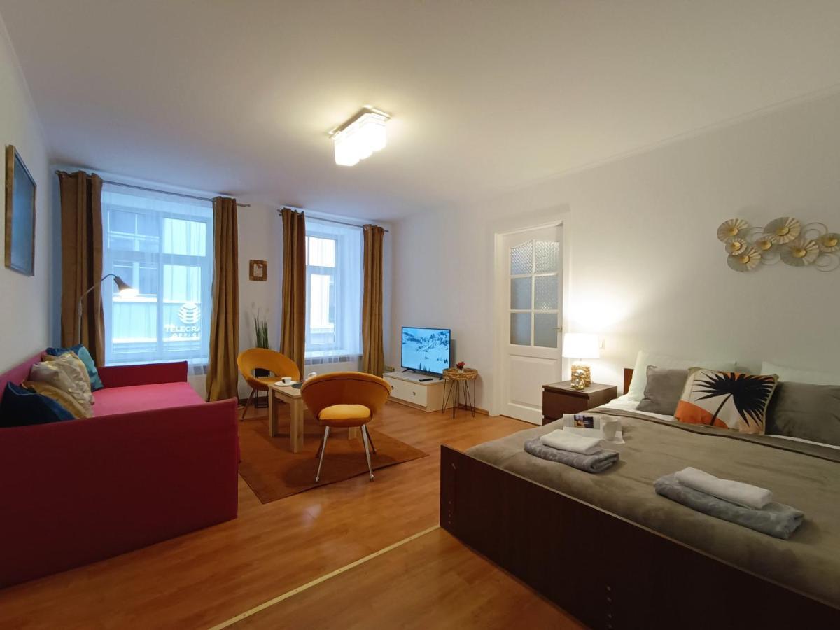 Old Town Sunny Bee Apartment Prime Location Riga Exterior foto